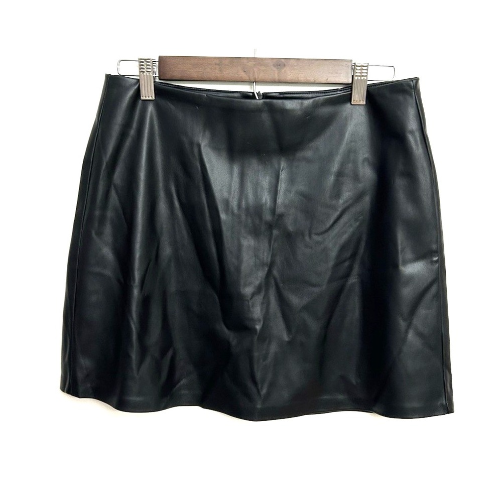 Z Supply Ciera Faux Leather Mini Skirt Women's M Rock n Roll Grunge Neutral